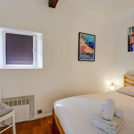 Top Floor Duplex Apt/rooftop Views/mins To Beach Apartment Antibes